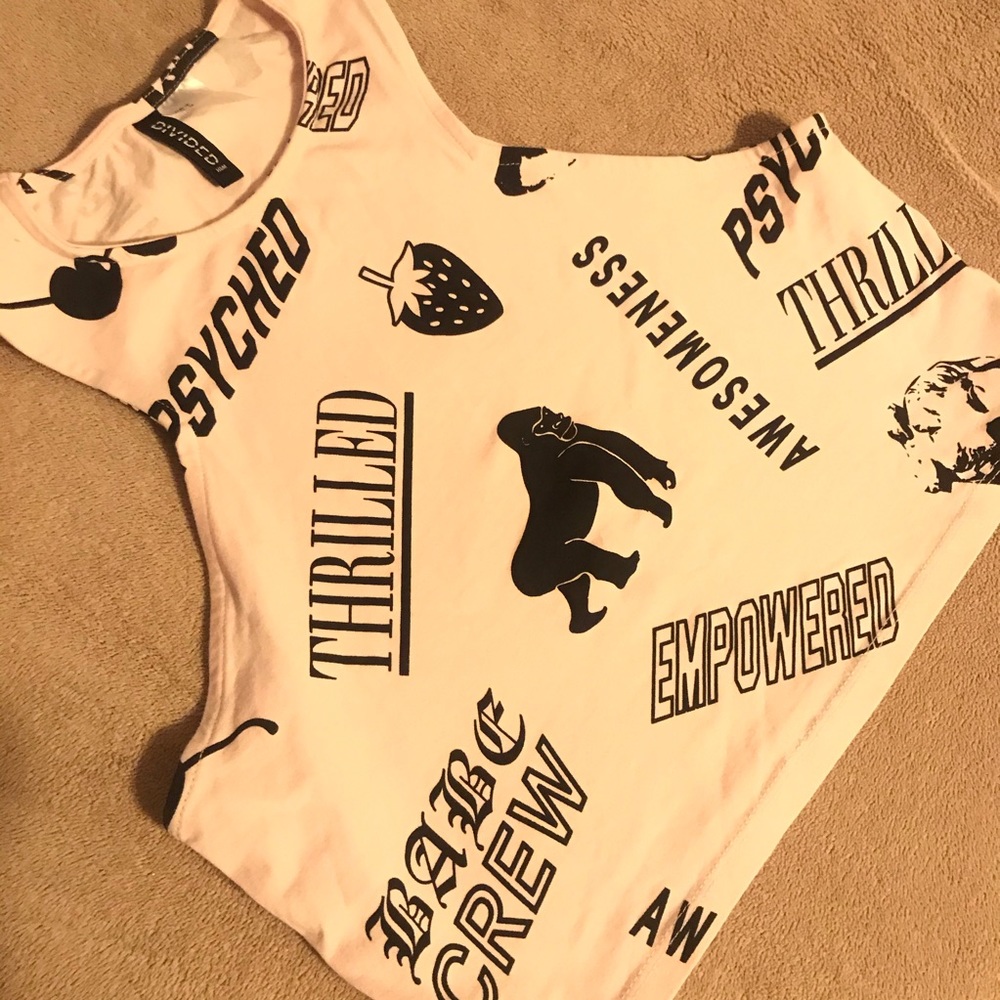 Pink & Black Graphic Crop Top